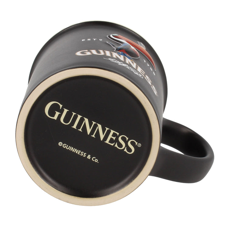 GUINNESS LARGE TOUCAN EMBOSSED MUG (BLACK)