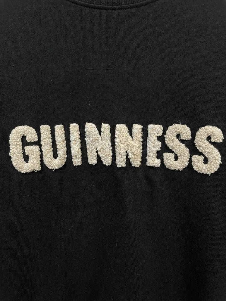 BLK /CRM CHENILLE GUINNESS WORD TS