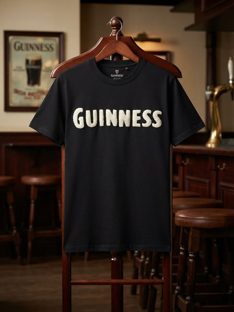 BLK /CRM CHENILLE GUINNESS WORD TS