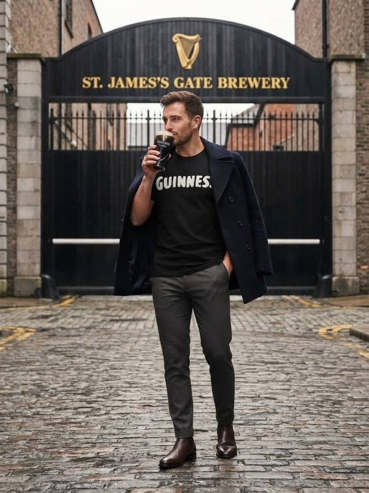 BLK /CRM CHENILLE GUINNESS WORD TS