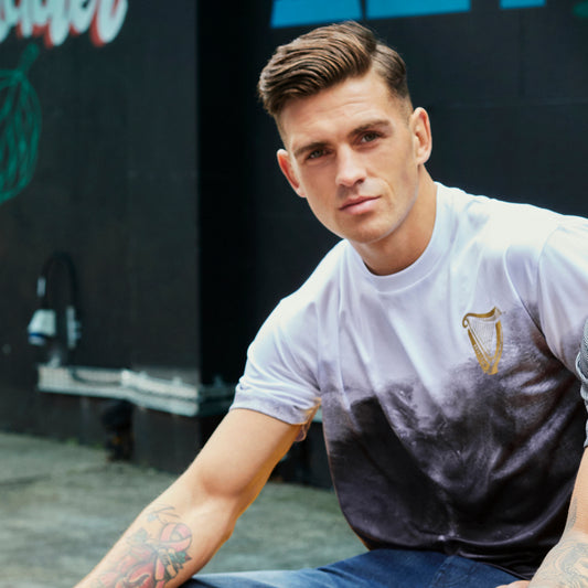 GUINNESS SUB PRINT PERFORMANCE T-SHIRT (WHITE/BLACK)